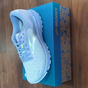 Brooks Ghost 14 New with box. lilac/purple/lime 8.5